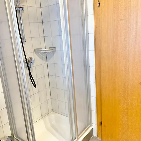 Gaestehaus Schwed דירה וואגריין