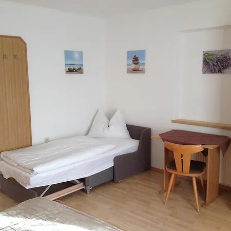 דירה Gaestehaus Schwed וואגריין