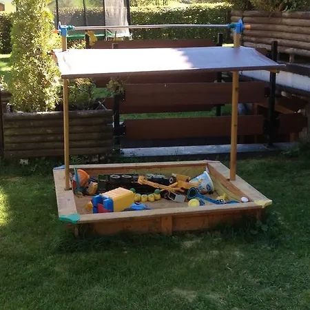 Gaestehaus Schwed 아파트 바그라인